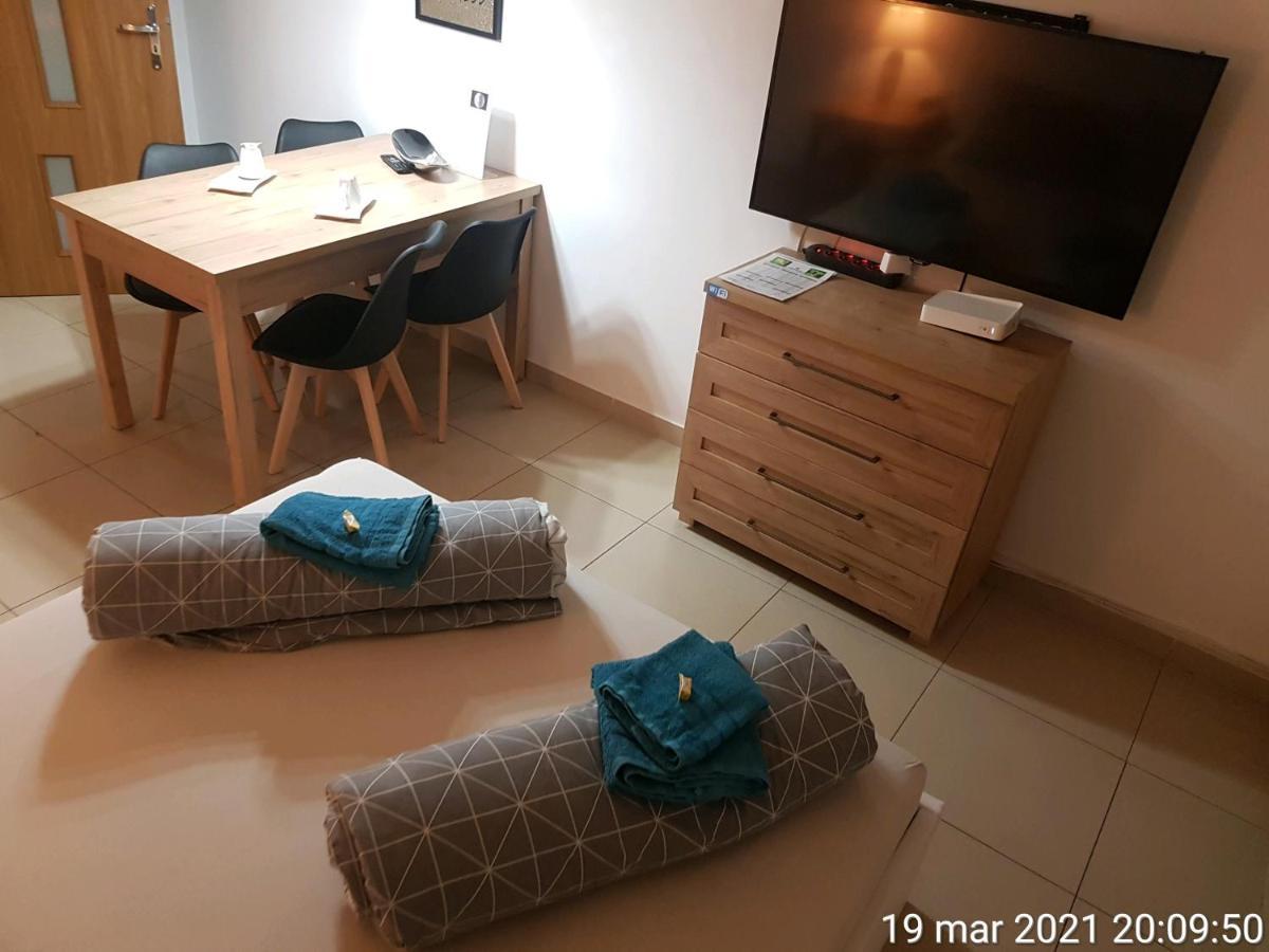 Apartamenty Rest Studio Self Check-In 24H 바이톰 외부 사진
