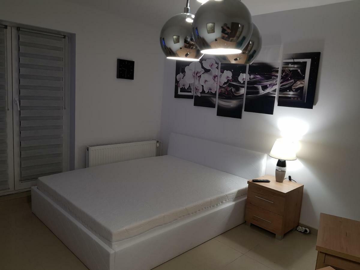 Apartamenty Rest Studio Self Check-In 24H 바이톰 외부 사진