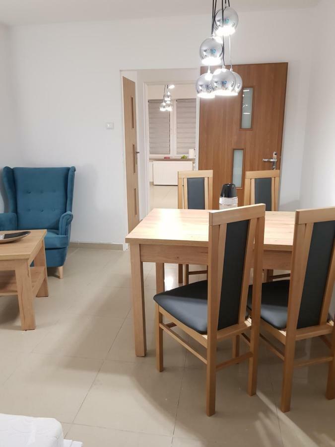 Apartamenty Rest Studio Self Check-In 24H 바이톰 외부 사진